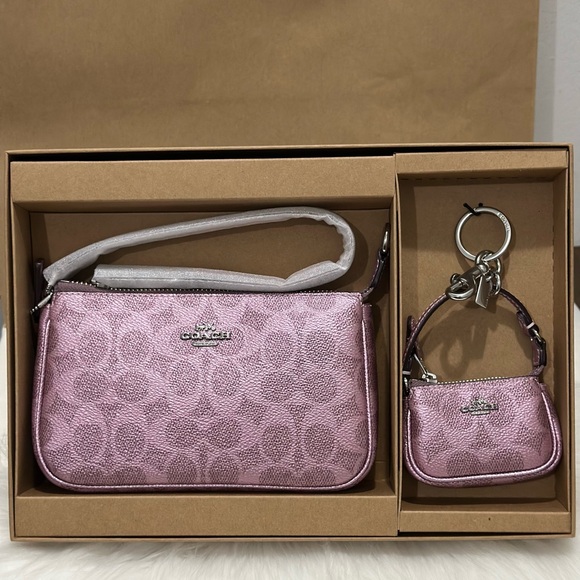 🌸🌸 Coach Boxed Nolita 19 And Nolita Bag Charm Set In Signature Canvas - Picture 6 of 14